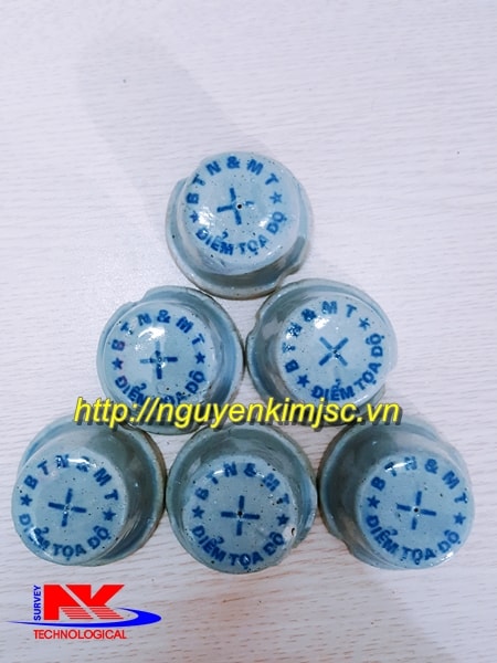 Mốc sứ trắc địa Nguyễn Kim